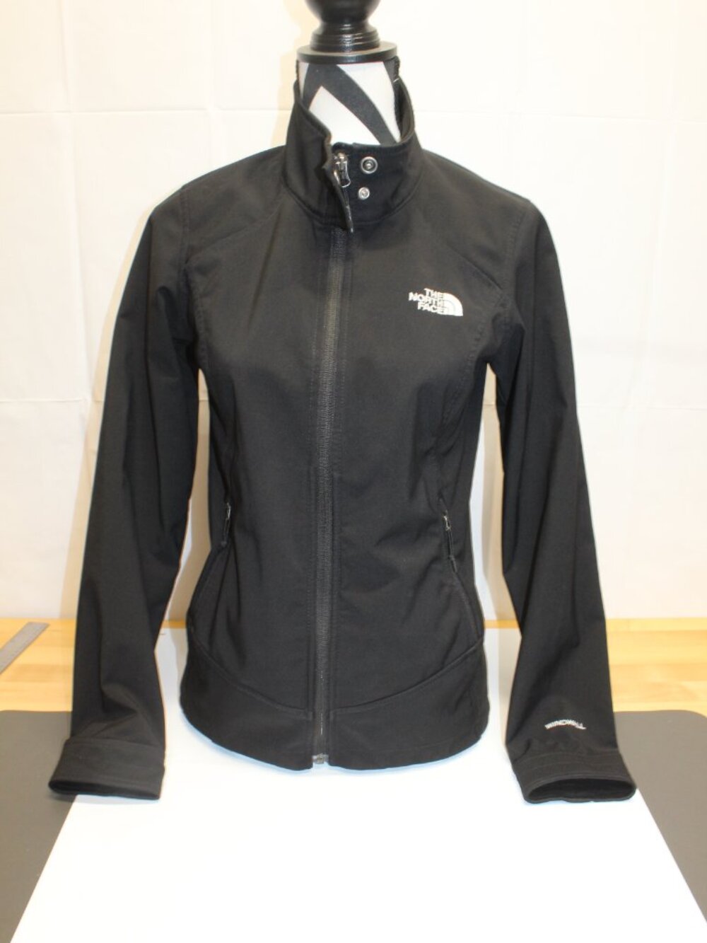 Northface Windwall Windbreaker Black Small